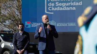 Junto a Wado de Pedro, Insaurralde presentó 47 nuevos patrulleros