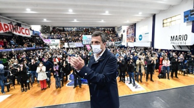 Massa encabezó uno de los actos de cierre de campaña en Junín y marcó que "en cada boleta hay un modelo de país"