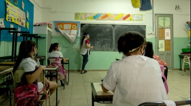 Los docentes están entre los profesionales argentinos peores pagos