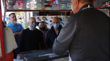Rodríguez Larreta visitó una iglesia evangélica y recorrió una feria en Lomas
