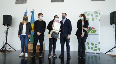 Gray y Costa entregaron subsidios del Fondo para Cultura y Turismo