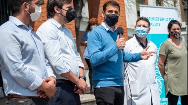 Provincia entregó una ambulancia de alta complejidad para el Evita