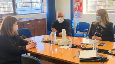 En la UIA de Avellaneda, Litza defendió el proyecto “Un puente al empleo”