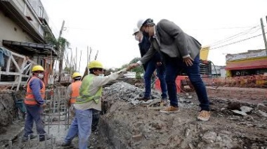 Con el ministro de Transporte, el intendente Cascallares recorrió el paso nivel de San Martín