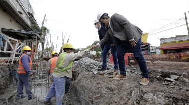 Con el ministro de Transporte, el intendente Cascallares recorrió el paso nivel de San Martín