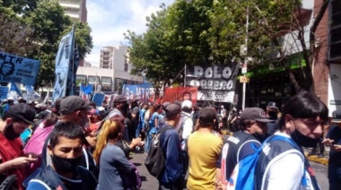Marcharon a la Municipalidad de Echeverría por el desalojo en la rotonda de Llavallol