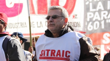 Grosi: "La CGT tendría que defender el salario de los trabajadores y no ir en un barquito sobre las olas políticas”