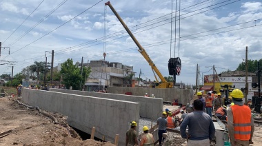 Cascallares supervisó los trabajos en la construcción del paso bajo nivel de San Martín
