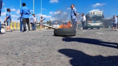 No se quiso poner el barbijo y le cortó la cara al chofer con una botella rota