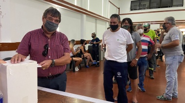 Con una destacada participación, García fue reelecto al frente de la FESIMUBO