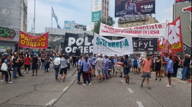 Trabajadores de Garbarino despedidos cortaron el Puente Pueyrredón  en reclamo de salarios adeudados e indemnizaciones