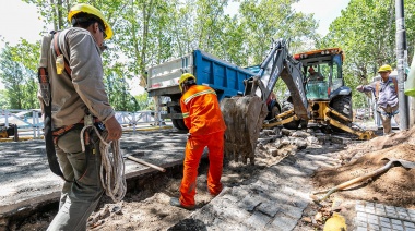 Avanzan las obras de extensión de la red cloacal de Burzaco que beneficiarán a más de 13 mil vecinos