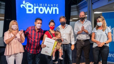 Cascallares y Fabiani encabezaron la primera firma de escrituras del año