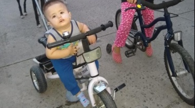 Robaron el triciclo de un nene de 3 años con síndrome de Moebius en Llavallol
