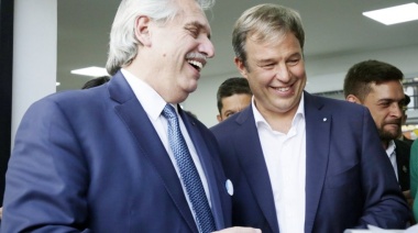 Fernández visitó Brown y entregó maquinarias y herramientas a emprendedores junto a Zabaleta y Cascallares