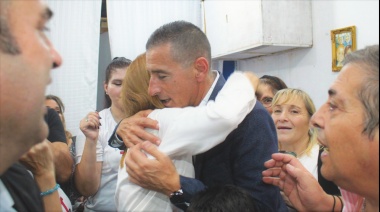 Tolosa Paz visitó Lanús y llamó a la unidad del peronismo local