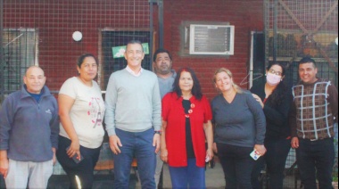 Galdurralde dialogó con vecinos en el barrio Eva Perón de Villa Caraza