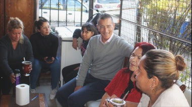 Galdurralde dialogó con vecinos en el barrio Eva Perón de Villa Caraza