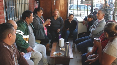 Galdurralde dialogó con vecinos en el barrio Eva Perón de Villa Caraza