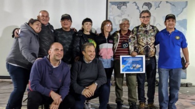 Cascallares compartió una jornada con ex veteranos y estudiantes en una escuela de Mármol
