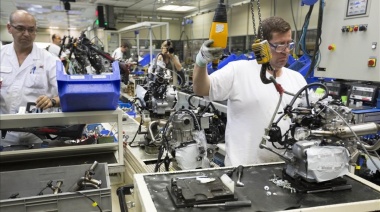 La participación de los salarios en la economía es más baja que durante el macrismo