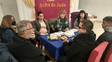 Reunión entre funcionarios del Municipio y representantes de la Iglesia de la Buena Nueva