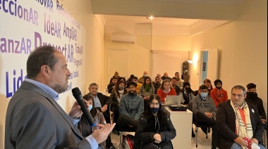 Villalba disertó sobre seguridad en la sede de Proyectar Avellaneda