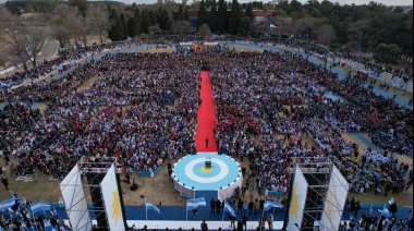 Insaurralde tomó juramento a la Bandera a más de 12 mil alumnos y alumnas de Lomas