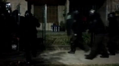 Delincuentes robaron un auto en Quilmes y balearon a un vecino de Monte Chingolo