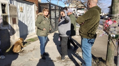 Velázquez se reunió con vecinos para evaluar el avance de obras en Budge