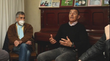 Galdurralde advirtió sobre “las enormes desigualdades” en el distrito al reunirse con vecinos de Escalada