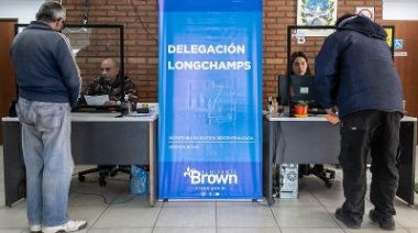 El Municipio asiste a vecinos en la inscripción para mantener el subsidio de luz y gas