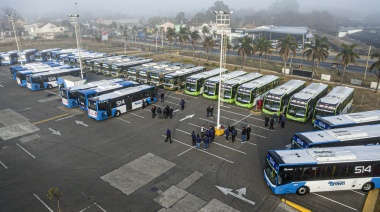 Cascallares y Fabiani presentaron nuevas unidades para las líneas locales de colectivos