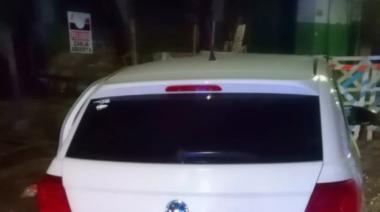 Robaron un auto en Lomas y los detuvieron en Lanús