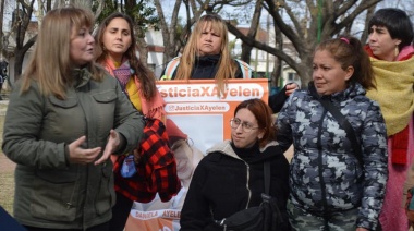 Colocaron un banco rojo en homenaje a Laura Rivero y Thiago Castro