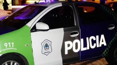 Asaltó a una mujer y la obligó a que manejara un auto para escapar