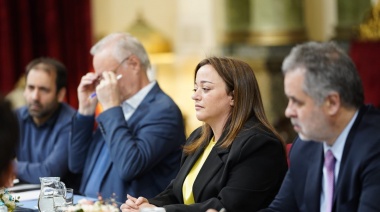 Moreau recibió en el Congreso al embajador de India
