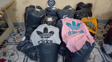 Allanamientos en el Conurbano por ropa "trucha" que era vendida en la Feria La Salada