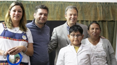Cascallares y Fabiani encabezaron una nueva entrega de anteojos a estudiantes de Burzaco