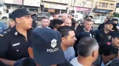 Familiares de Tiziano Bustos denuncian que fueron reprimidos en Lanús
