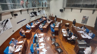 En una jornada maratónica el oficialismo logró aprobar el Presupuesto y la suba de tasas
