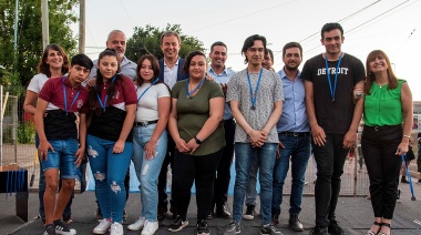 Emotiva distinción a estudiantes de escuelas públicas de Longchamps