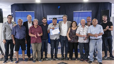 Cascallares y Fabiani entregaron reconocimientos a nuevas instituciones de bien público