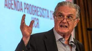 Casella le pidió a la UCR bonaerense responder a las declaraciones de Milei “por groseras”