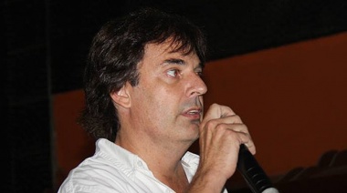 Adrián Vairo le responde a la oposición: “Me molesta mucho que se viva criticando a esta comisión”