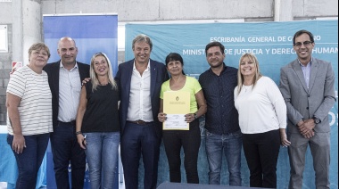 Cascallares y Fabiani acompañaron a 200 familias en una nueva firma de escrituras