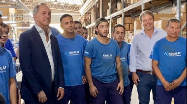 Scioli y Cascallares recorrieron una de las fábricas de grifería más importantes del país
