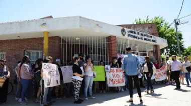 Docentes de Esteban Echeverría marcharon contra las “falsas denuncias” de abuso