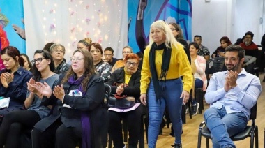 Balladares participó de un homenaje a mujeres lanusenses