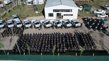 Brown presentó 300 nuevos efectivos, camionetas 0km y motos policiales